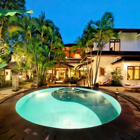 Villa Tirta Kuta-Legian
